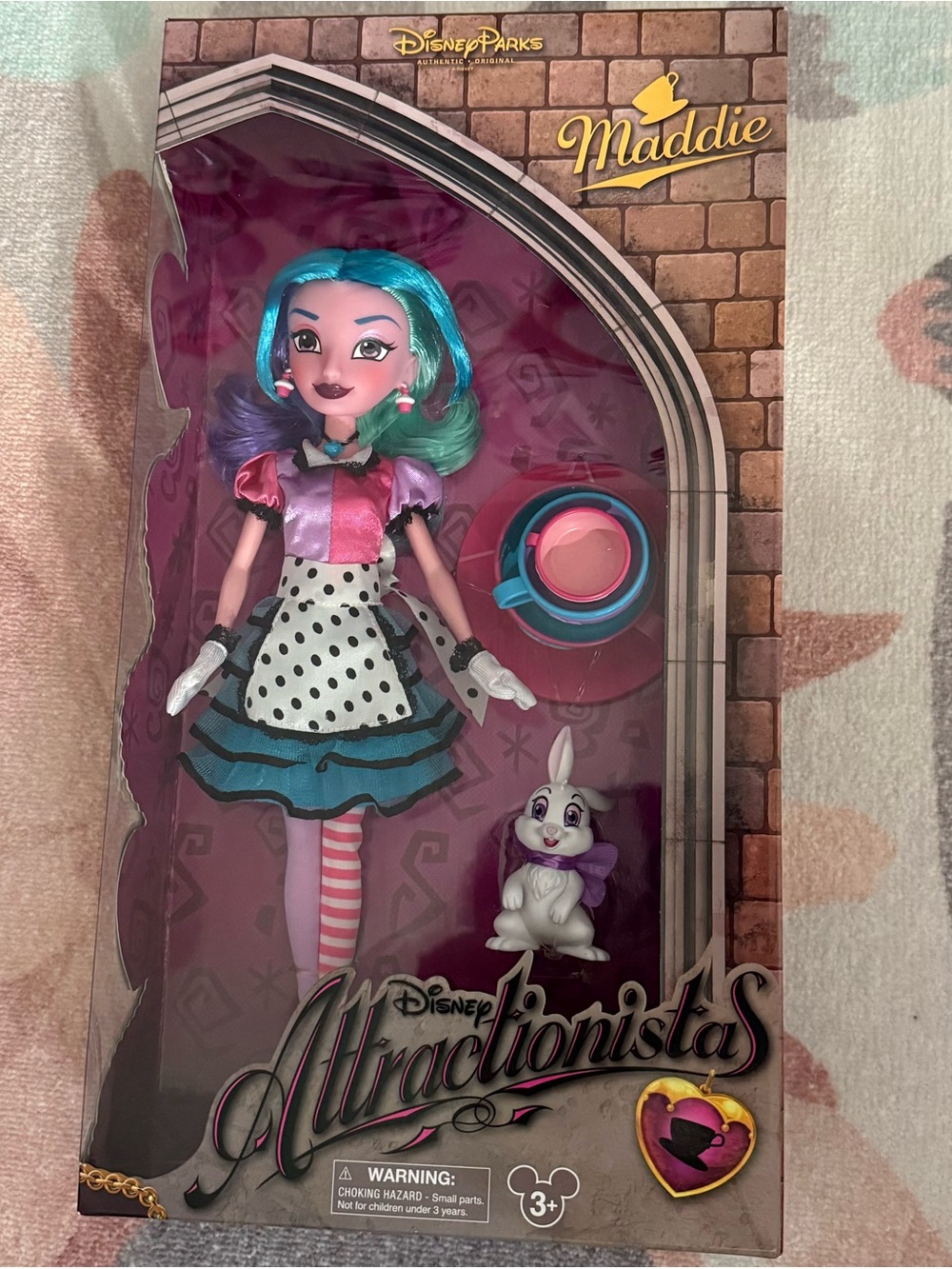 Set of 4 Disney Attractionistas Dolls - Picture 15 of 16